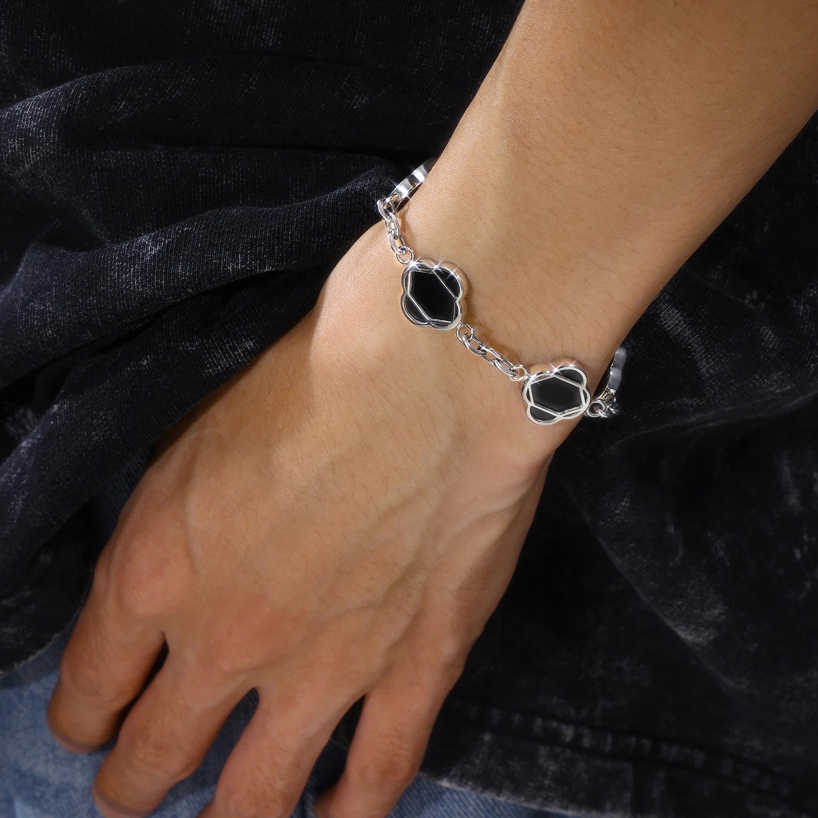 The Lucky Clover Bracelet | 18K Gold Edition