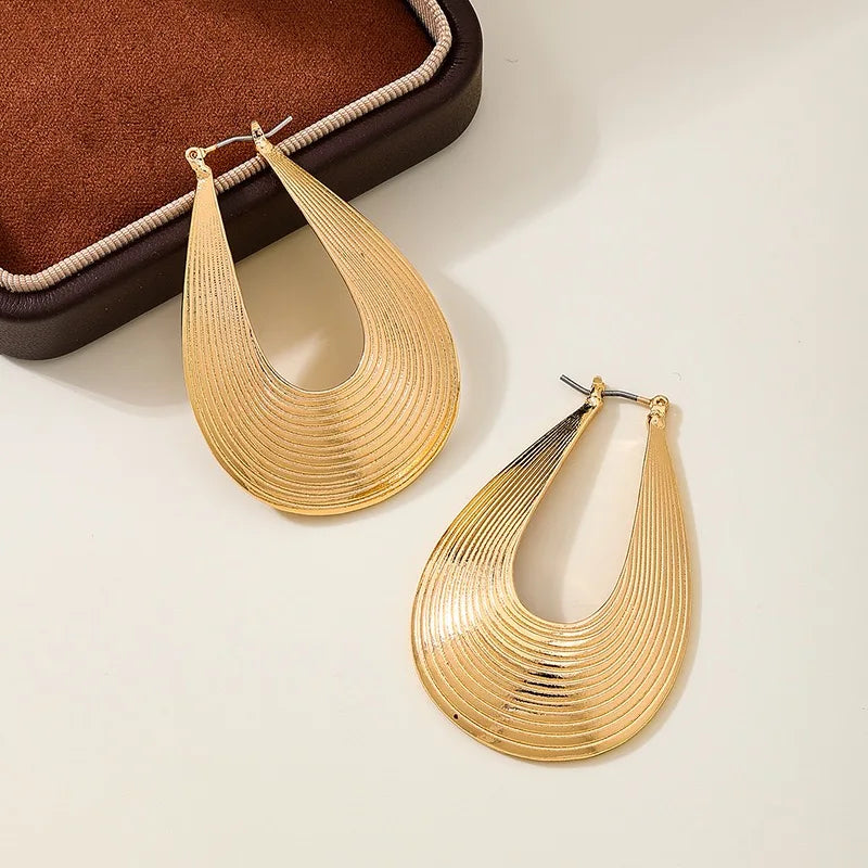 The Teardrop Studs | 18k Gold PVD Stainless Steel